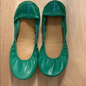 Tieks, Green